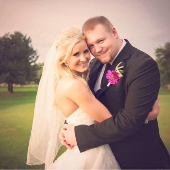 Meet your Posher, Lindsey - Picture 1 of 1